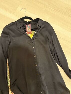 Johhny Was Women’s Black Button-Up Blouse with design pattern on back of blouse
